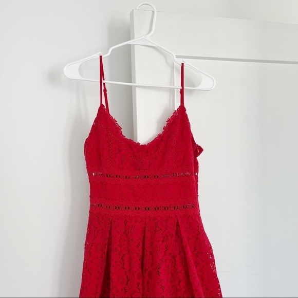 NSR Dress Red Lace Midi Dress NWT Medium - Picture 5 of 8